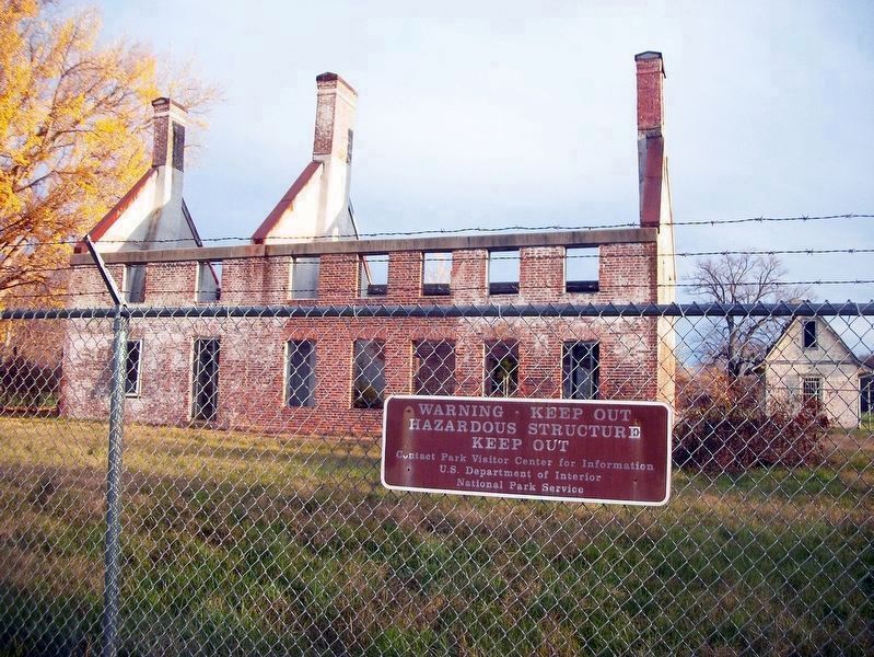 Marshall Hall ruins & "Keep Out" sign from National Park Service image. Click for full size.