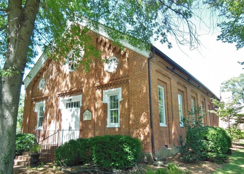 Romney Presbyterian Church (<i>southeast corner view</i>). Click for full size. Romney Presbyterian Church (<i>southeast corner view</i>) image. Click for full size.