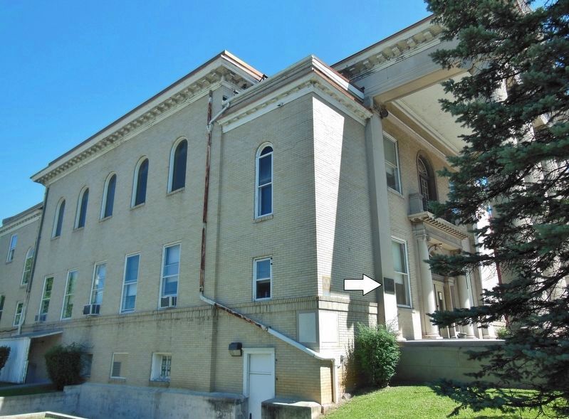 Hampshire County Courthouse (<i>southwest corner view; marker visible on front pilaster</i>). Click for full size. Hampshire County Courthouse (<i>southwest corner view; marker visible on front pilaster</i>) image. Click for full size.