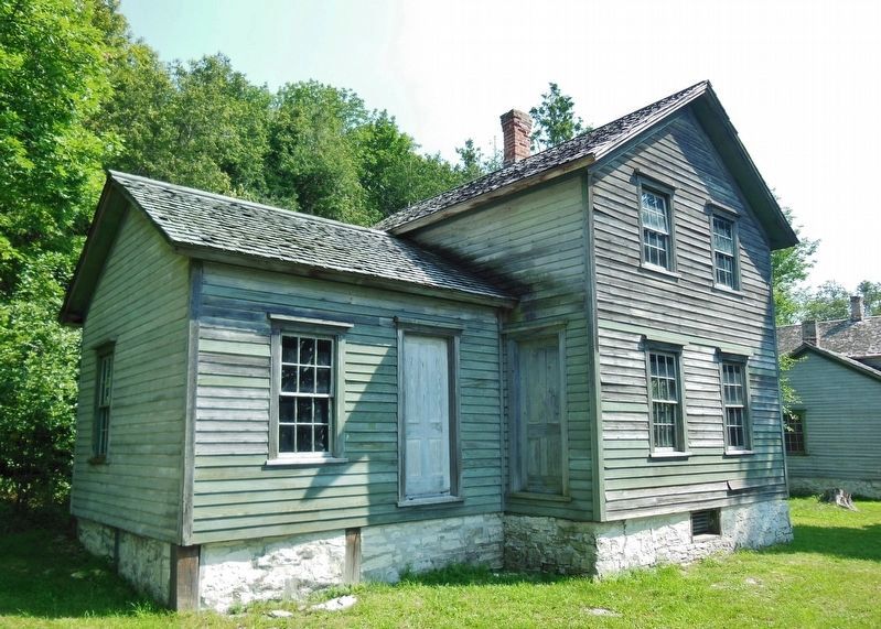 Middle Income Frame Home image. Click for full size.