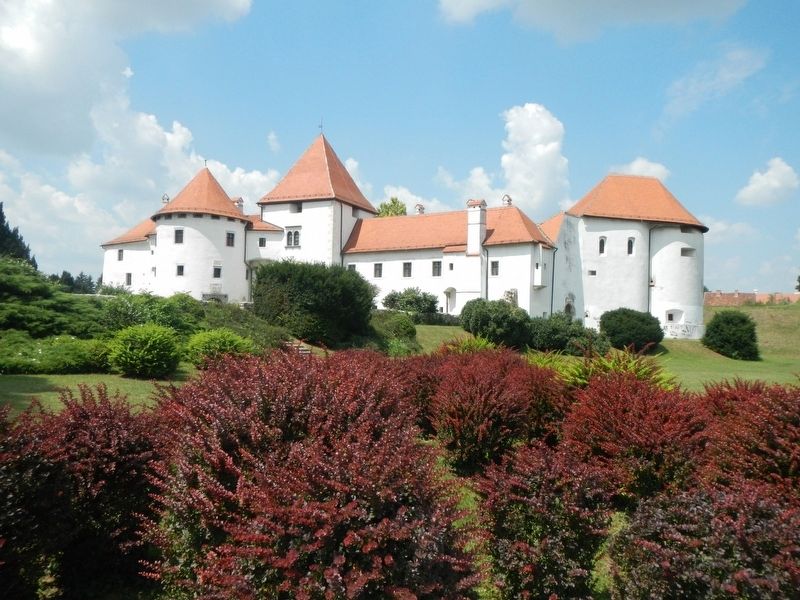 The Old Castle image. Click for full size.
