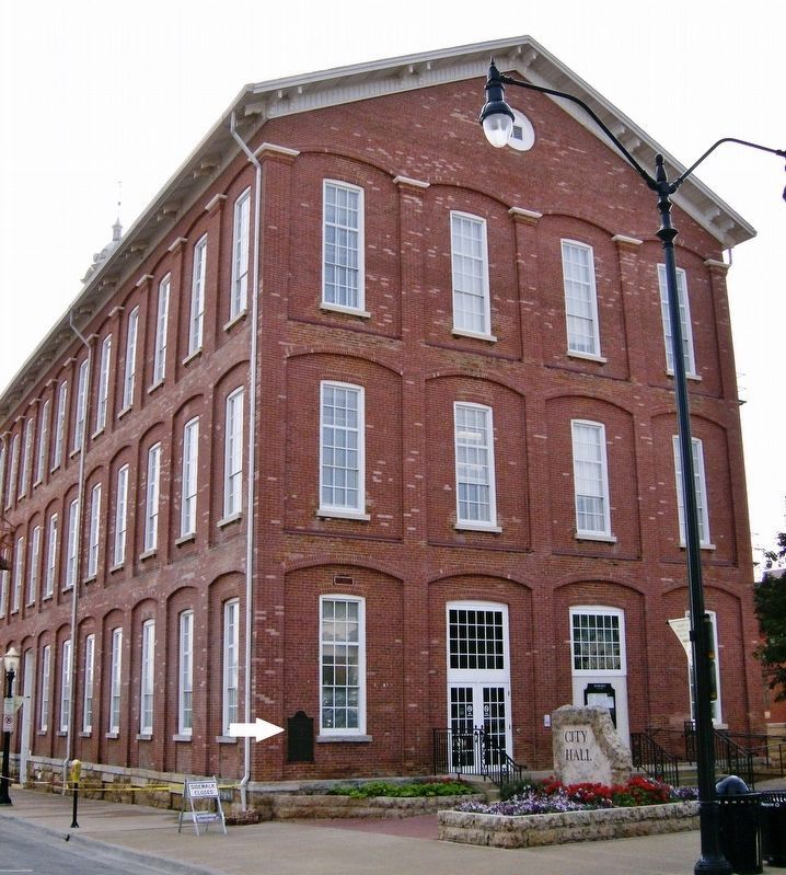 Dubuque City Hall (<i>marker visible on left - northeast corner of building</i>) image. Click for full size.