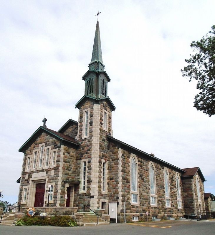 <i>L'�glise de Sainte-Flavie Church</i> Marker image. Click for full size.