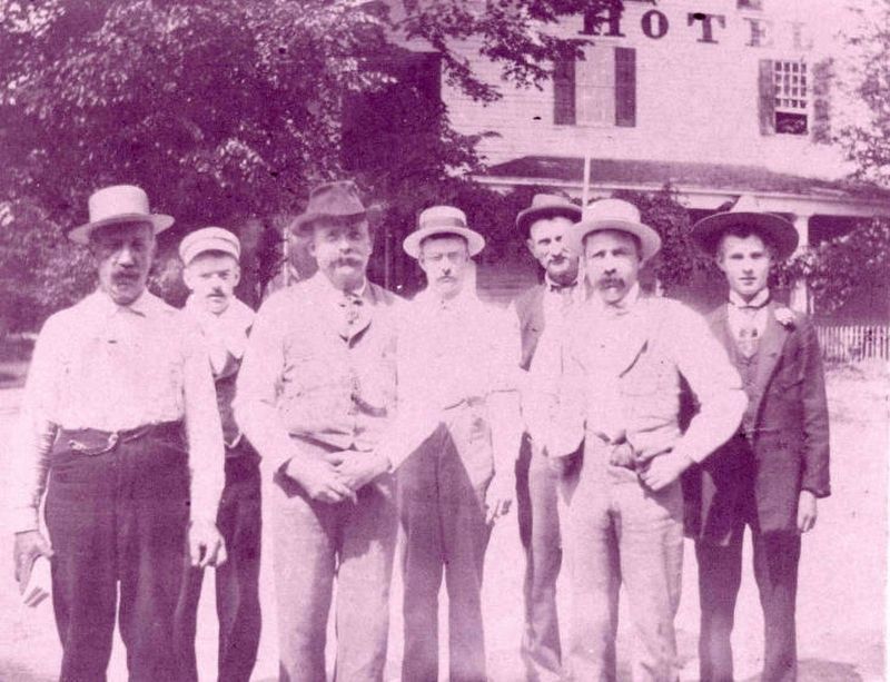 Hotel in Jonesville image. Click for full size.