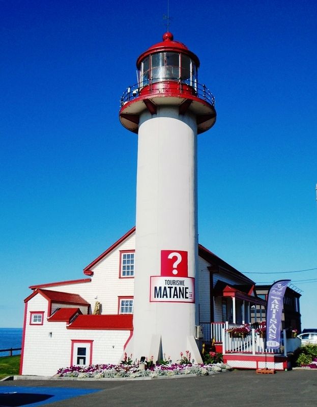 Former Matane Lighthouse image. Click for full size.