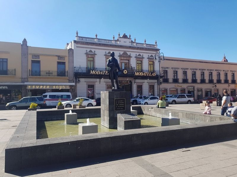 Melchor Ocampo monument and Marker image. Click for full size.