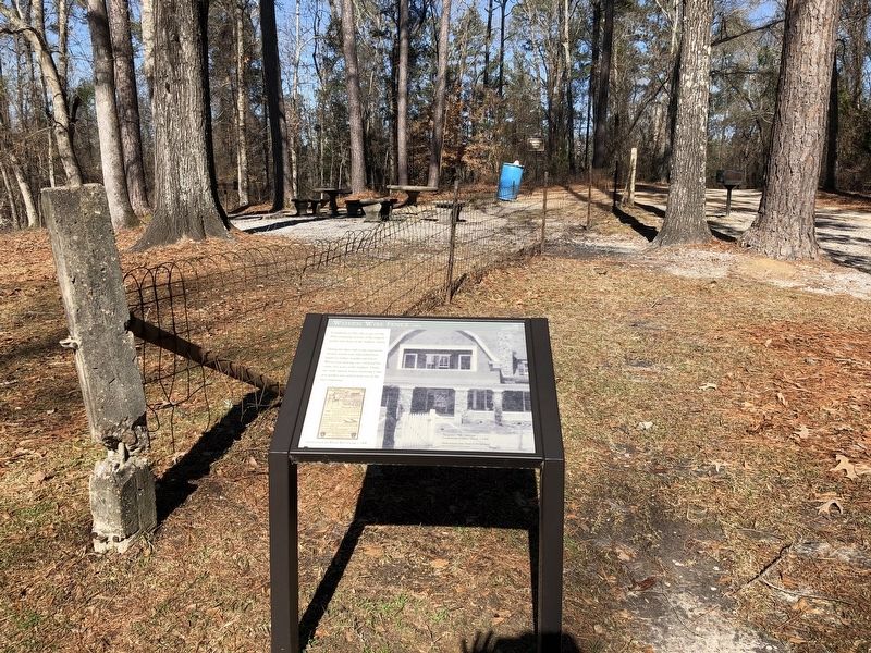 A portion of the Woven Wire Fence and the marker.. Click for full size. A portion of the Woven Wire Fence and the marker. image. Click for full size.