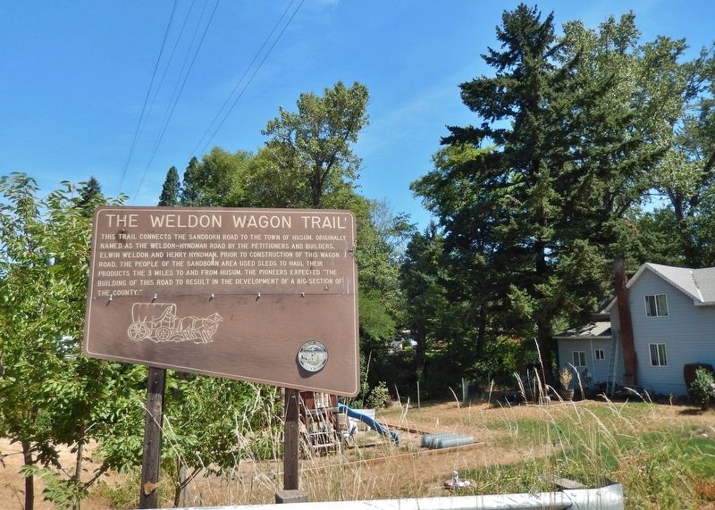 The Weldon Wagon Trail Marker (<i>wide view</i>) image. Click for full size.