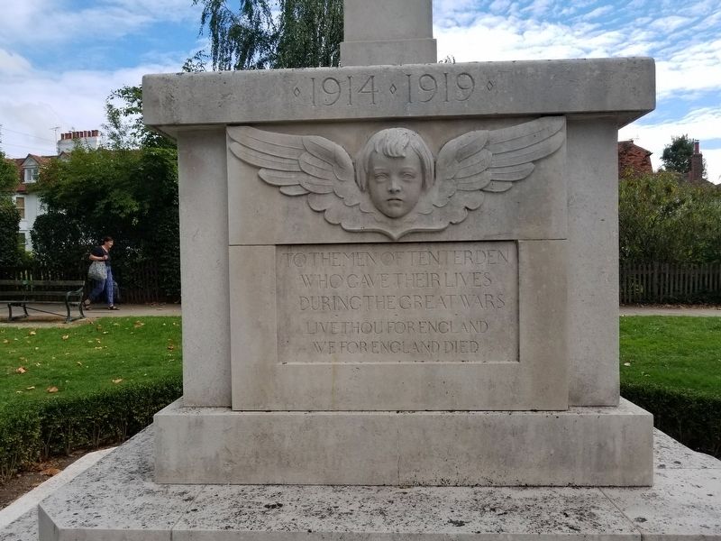Tenterden War Memorial image. Click for full size.