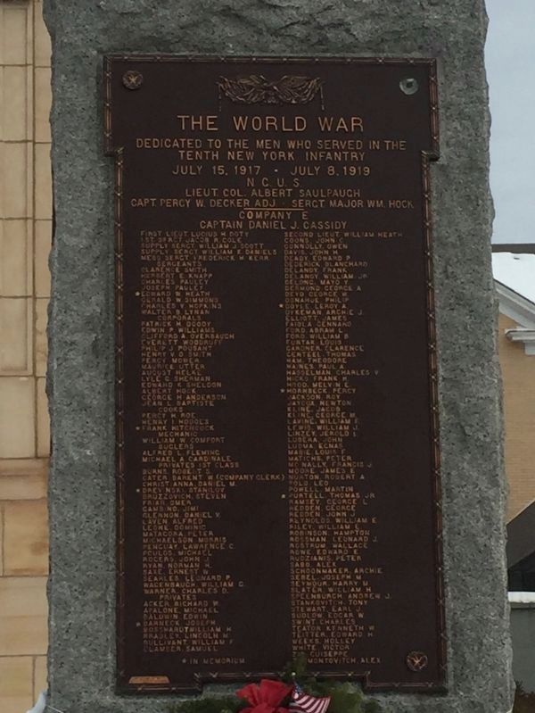 The World War Marker image. Click for full size.