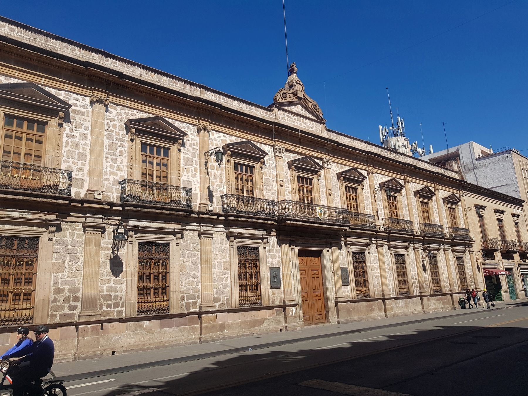 El Colegio Primitivo y Nacional de San Nicols de Hidalgo Marker image. Click for full size.