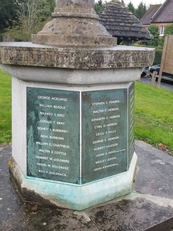 Newdigate War Memorial image. Click for full size.