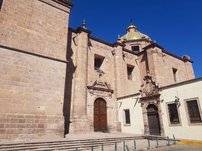 The southern side of the San José Church. Click for full size. The southern side of the San José Church image. Click for full size.