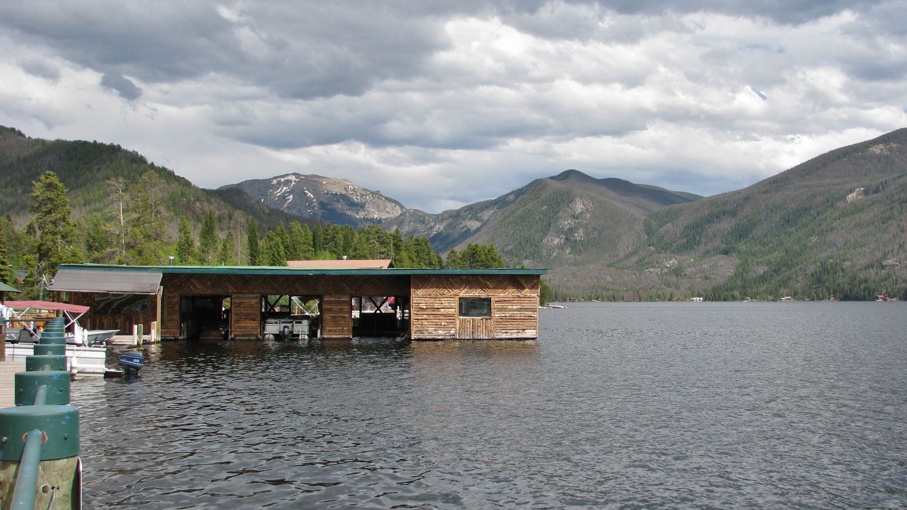 Grand Lake Marina & Boathouse (<i>view looking east from marker</i>) image. Click for full size.