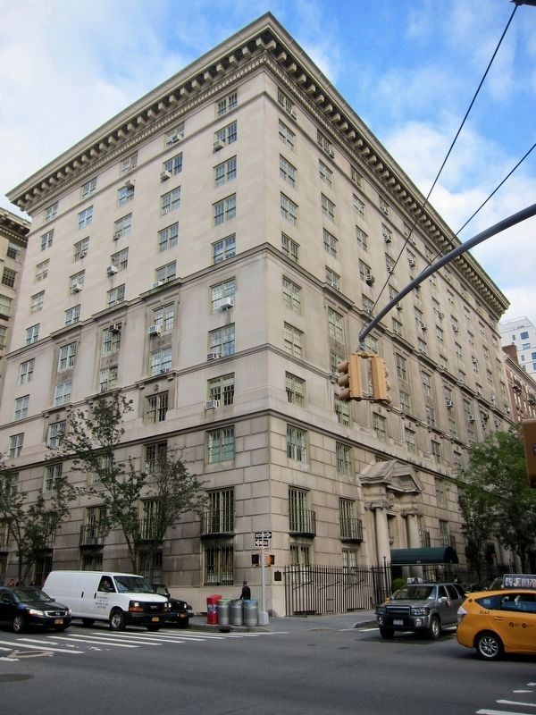 131 East 66th Street Building. Click for full size. 131 East 66th Street Building image. Click for full size.