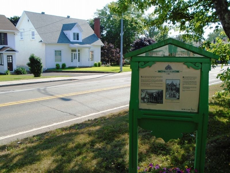 Maison Tremblay House et/and Marker image. Click for full size.