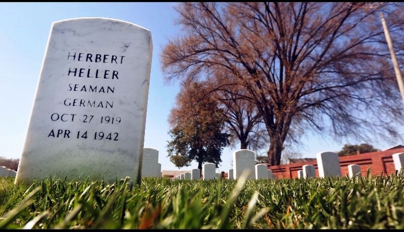 Germain Sailor Gravesite image. Click for full size.