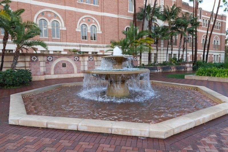 The Carolyn Craig Franklin Library Garden Courtyard and Fountain image. Click for full size.