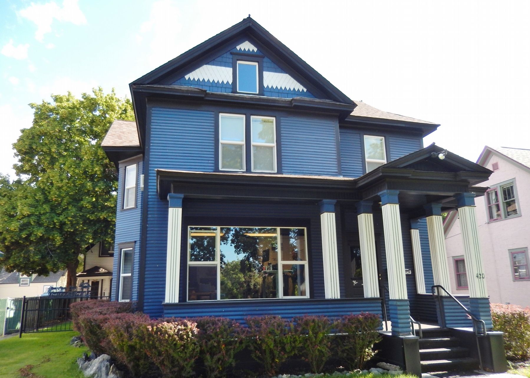 Draper Residence image. Click for full size.