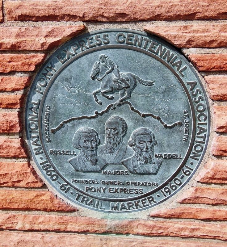 Pony Express Centennial Medallion<br>(<i>mounted between marker panels</i>) image. Click for full size.