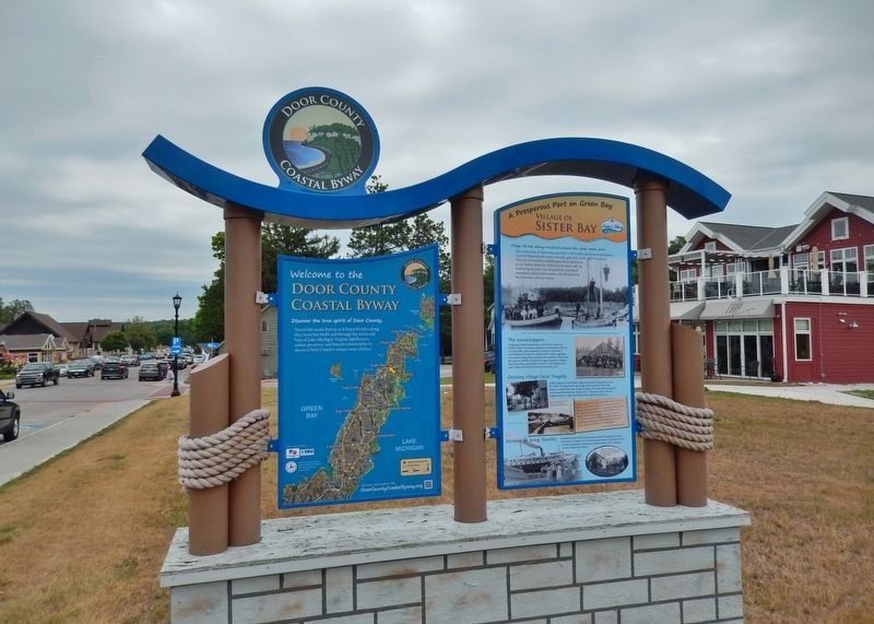 Village of Sister Bay Marker Kiosk (<i>wide view looking north; Bay Shore Drive on left</i>) image. Click for full size.