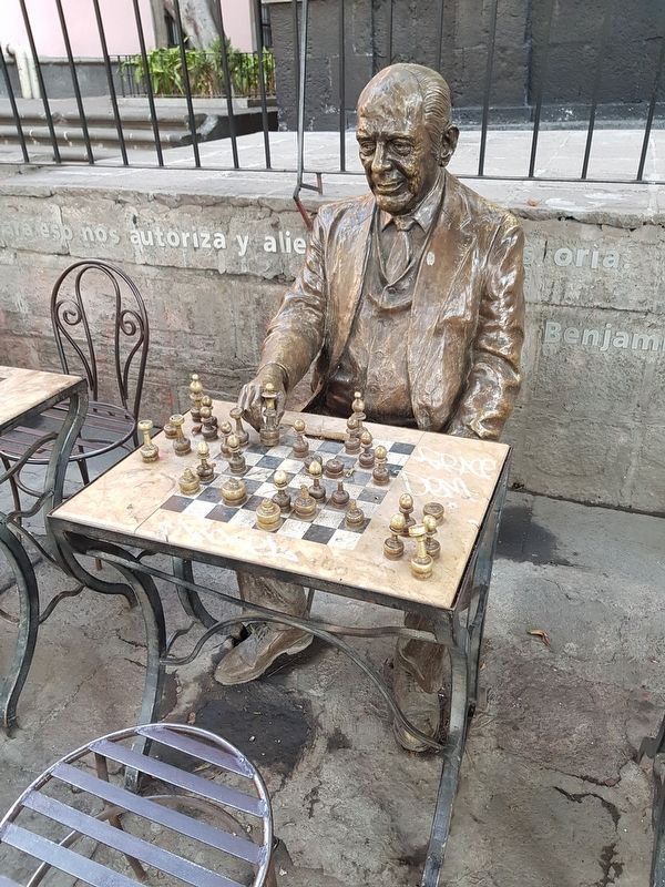 Benjamín Carrión statue. Click for full size. Benjamín Carrión statue image. Click for full size.