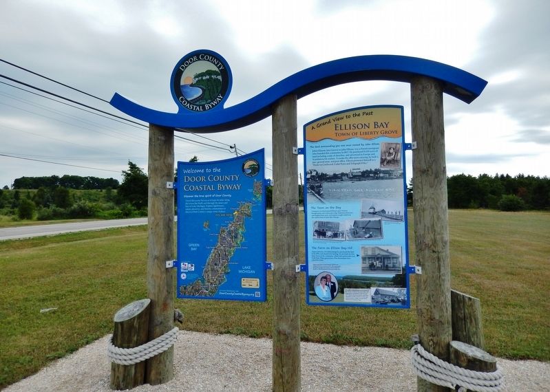 Ellison Bay Marker Kiosk (<i>wide view looking south; Wisconsin Hwy 42 on left</i>). Click for full size. Ellison Bay Marker Kiosk (<i>wide view looking south; Wisconsin Hwy 42 on left</i>) image. Click for full size.