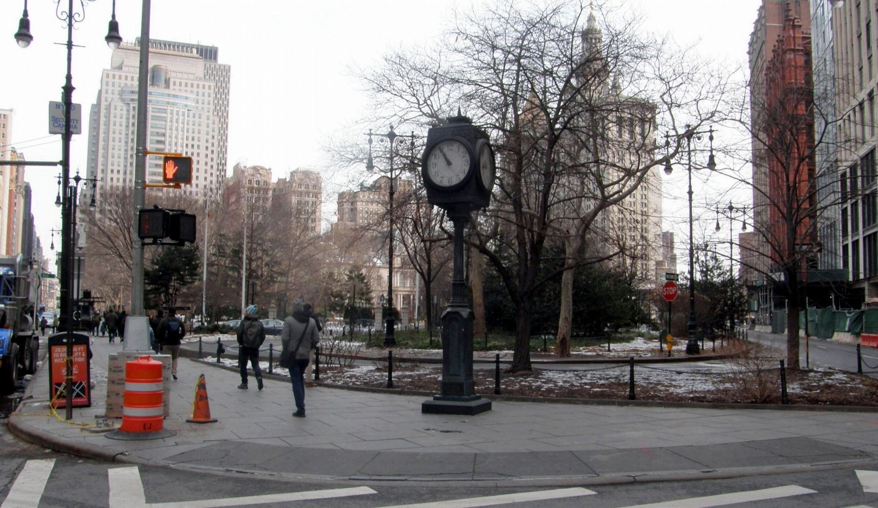 David Rockefeller Memorial Clock site image. Click for full size.