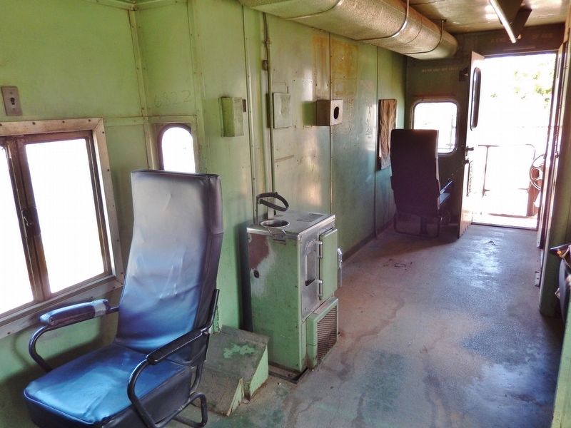 Southern Pacific Caboose 4618 interior image. Click for full size.