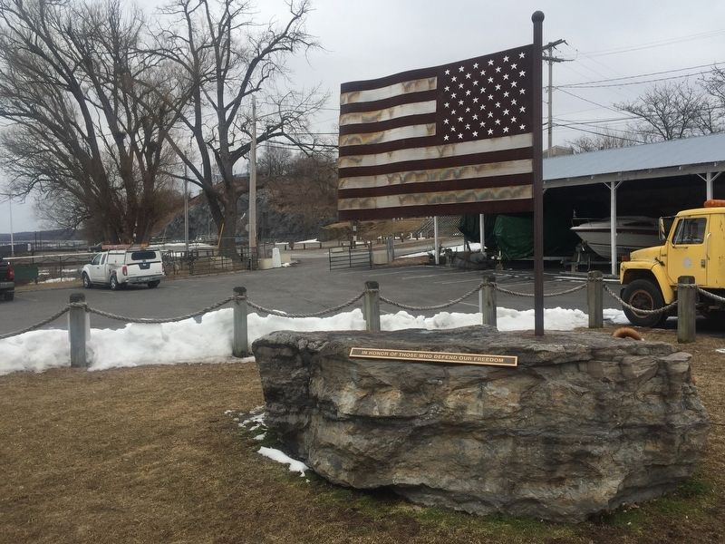 War Memorial Marker in Henry Hudson Riverfront Park image. Click for full size.