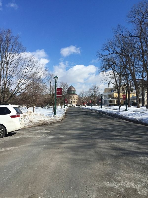 Looking towards Nott Memorial from the gate image. Click for full size.
