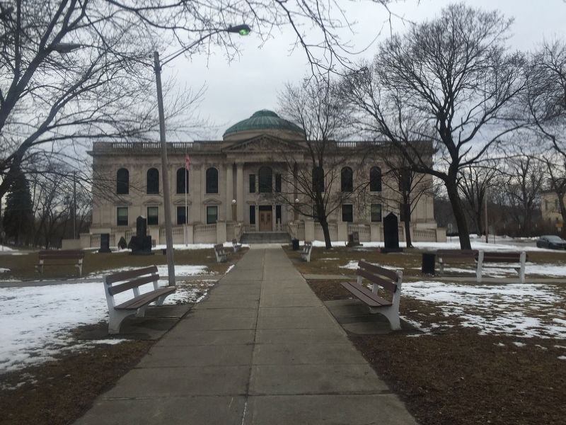 Columbia County Courthouse image. Click for full size.