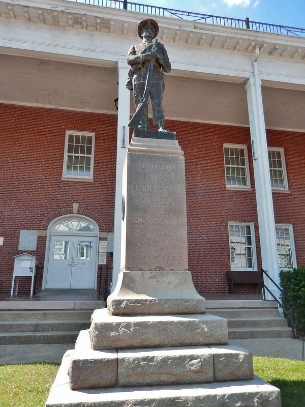Sampson County Confederate Monument<br>(<i>courthouse entrance in background</i>) image. Click for full size.