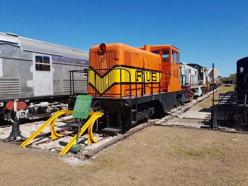 Diesel Electric Locomotive FUS 412 and Marker. Click for full size. Diesel Electric Locomotive FUS 412 and Marker image. Click for full size.
