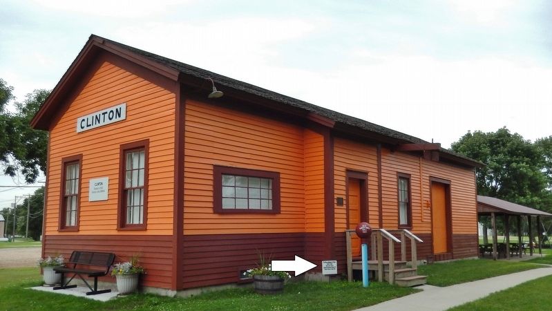 Chicago, Milwaukee, St. Paul & Pacific Depot<br>(<i>marker located near west side entrance</i>) image. Click for full size.