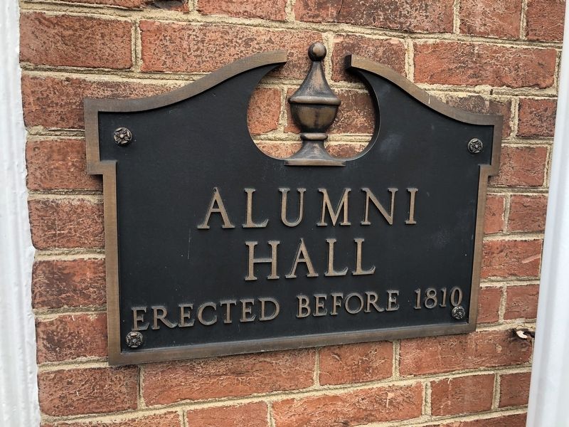 Alumni Hall Marker [Right plaque] image. Click for full size.
