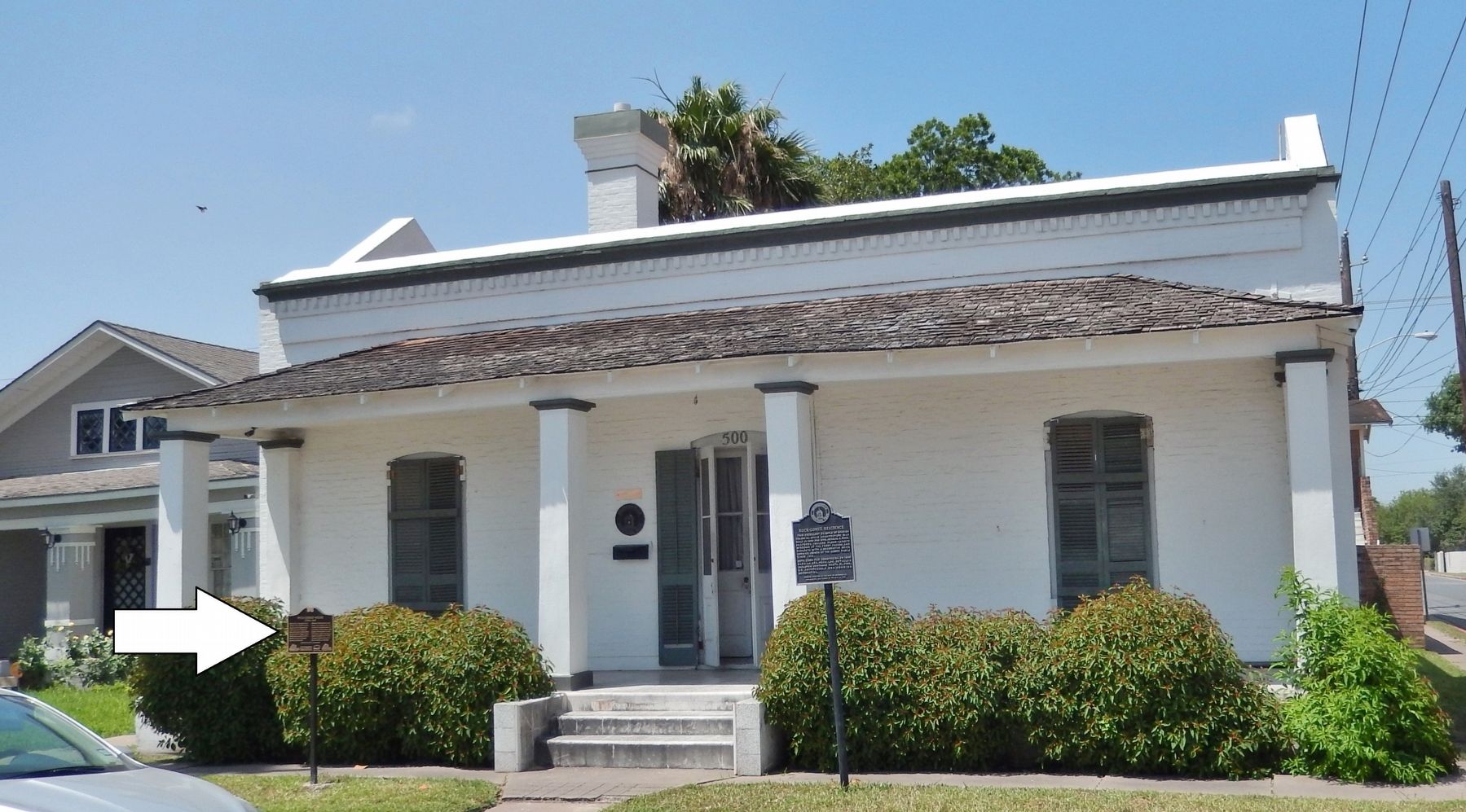 Rock/Gomez House (<i>marker visible on left; related marker on right</i>) image. Click for full size.