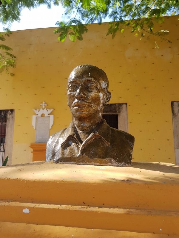 The bust of Alfredo Barrera Vásquez near the featured marker, seen in the background. Click for full size. The bust of Alfredo Barrera Vásquez near the featured marker, seen in the background image. Click for full size.