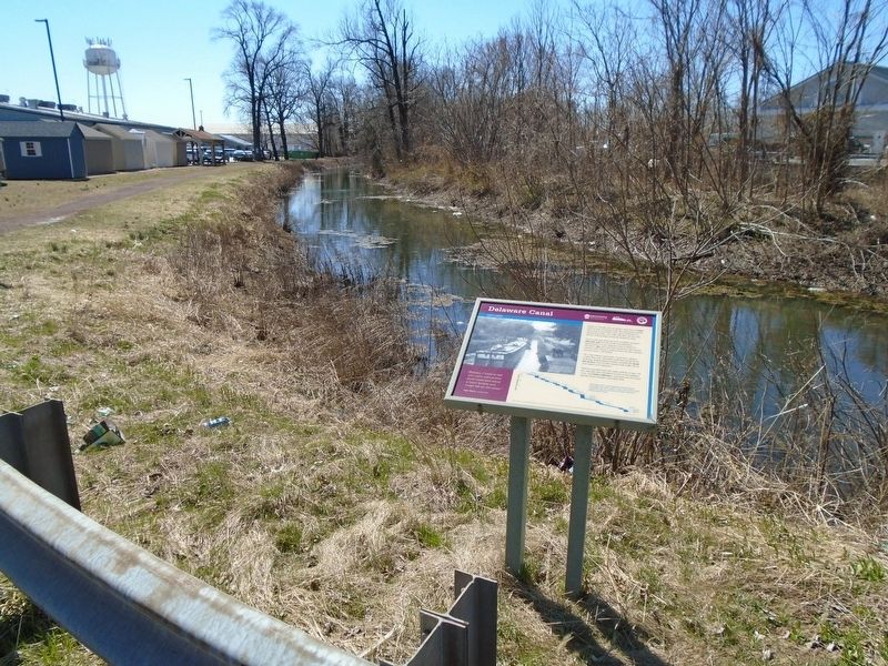 Delaware Canal and Marker image. Click for full size.