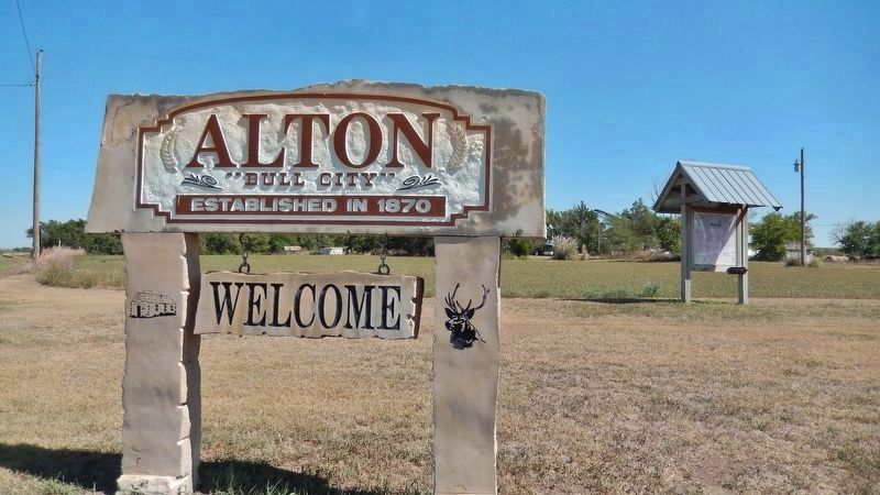 Welcome to Alton (<i>view from U.S. Highway 24; marker visible in background</i>) image. Click for full size.