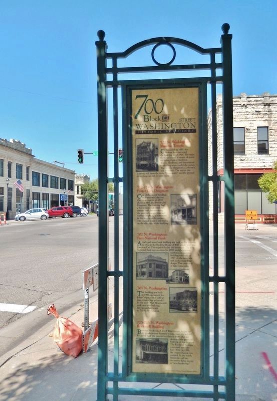 700 Block Washington Street Marker (<i>wide view; looking north along North Washington Street</i>) image. Click for full size.