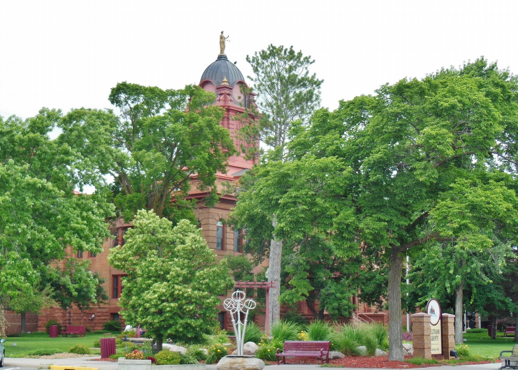 Beltrami County Courthouse (<i>southeast corner view; marker visible at bottom right</i>) image. Click for full size.