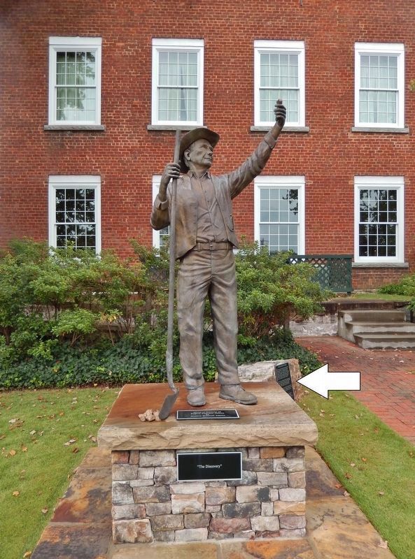"The Discovery" Statue<br>(<i>marker is located behind the statue</i>). Click for full size. "The Discovery" Statue<br>(<i>marker is located behind the statue</i>) image. Click for full size.