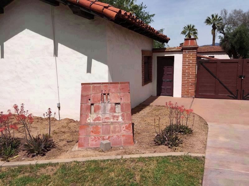 The State Plaque is Missing. Click for full size. The State Plaque is Missing image. Click for full size.
