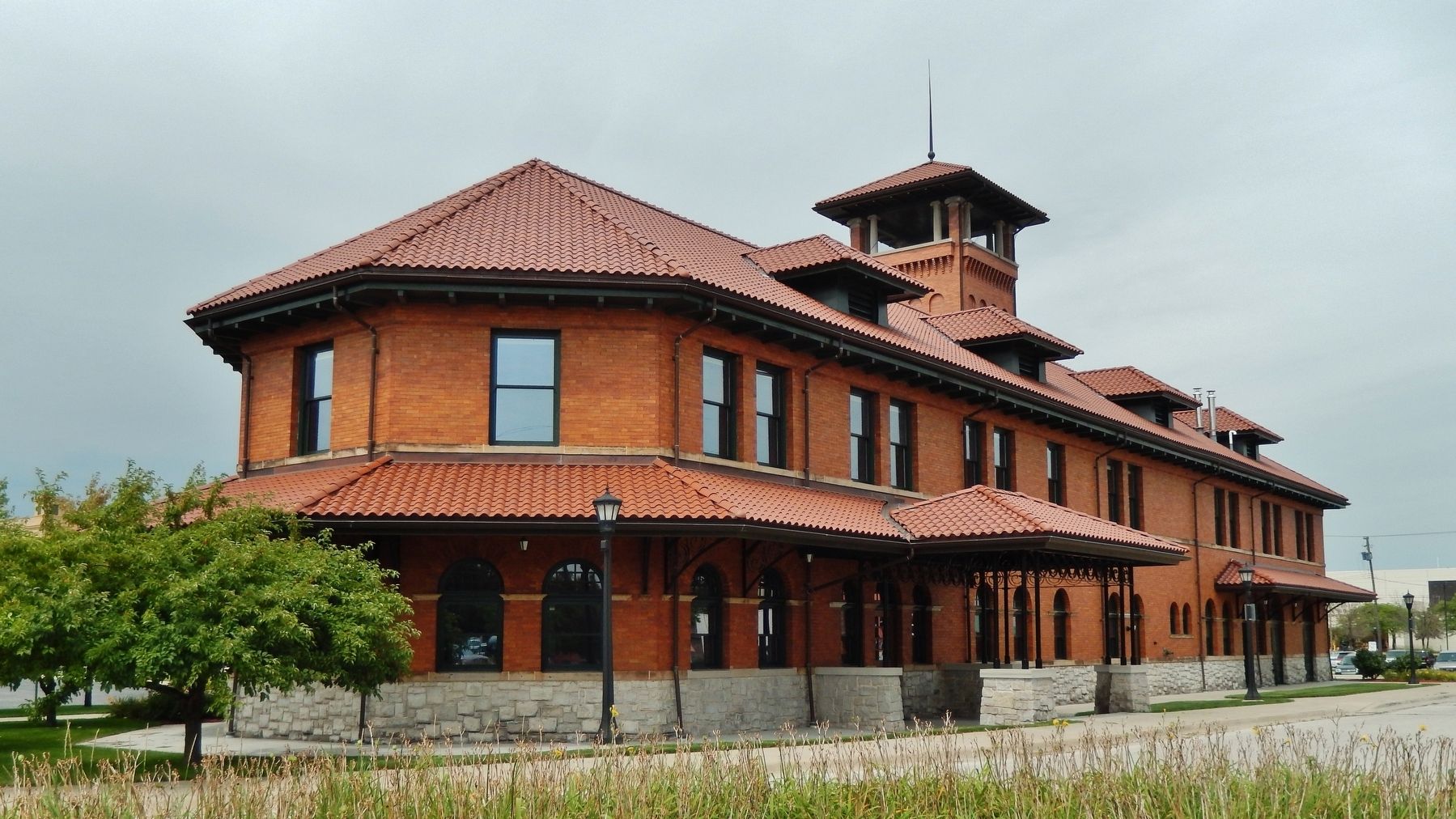 Pere Marquette Depot (<i>southeast corner view</i>) image. Click for full size.