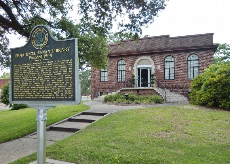 Emma Knox Kenan Library Marker (<i>wide view; library in background</i>) image. Click for full size.