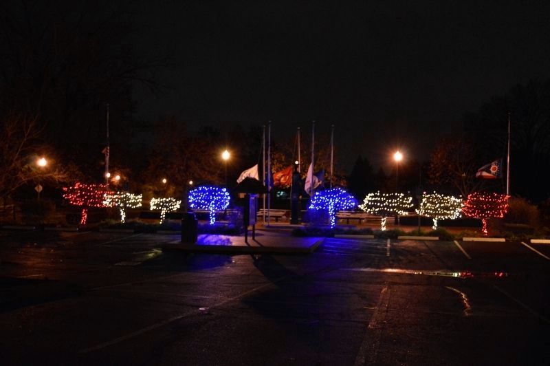 Gahanna Veterans Memorial image. Click for full size.