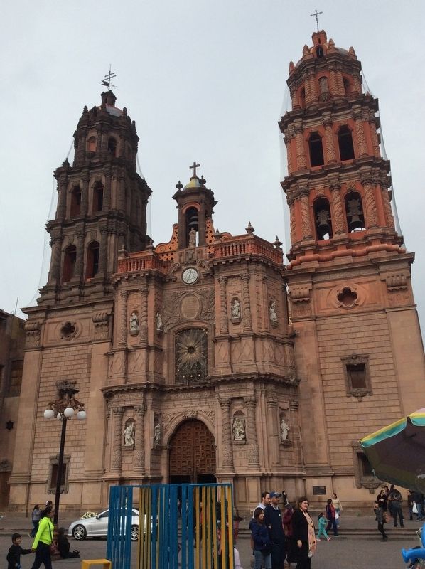 The San Luis Potosí Cathedral and Marker. Click for full size. The San Luis Potosí Cathedral and Marker image. Click for full size.