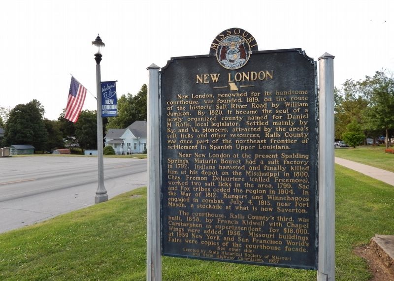 New London Marker (<i>wide view; looking north along Main Street</i>) image. Click for full size.