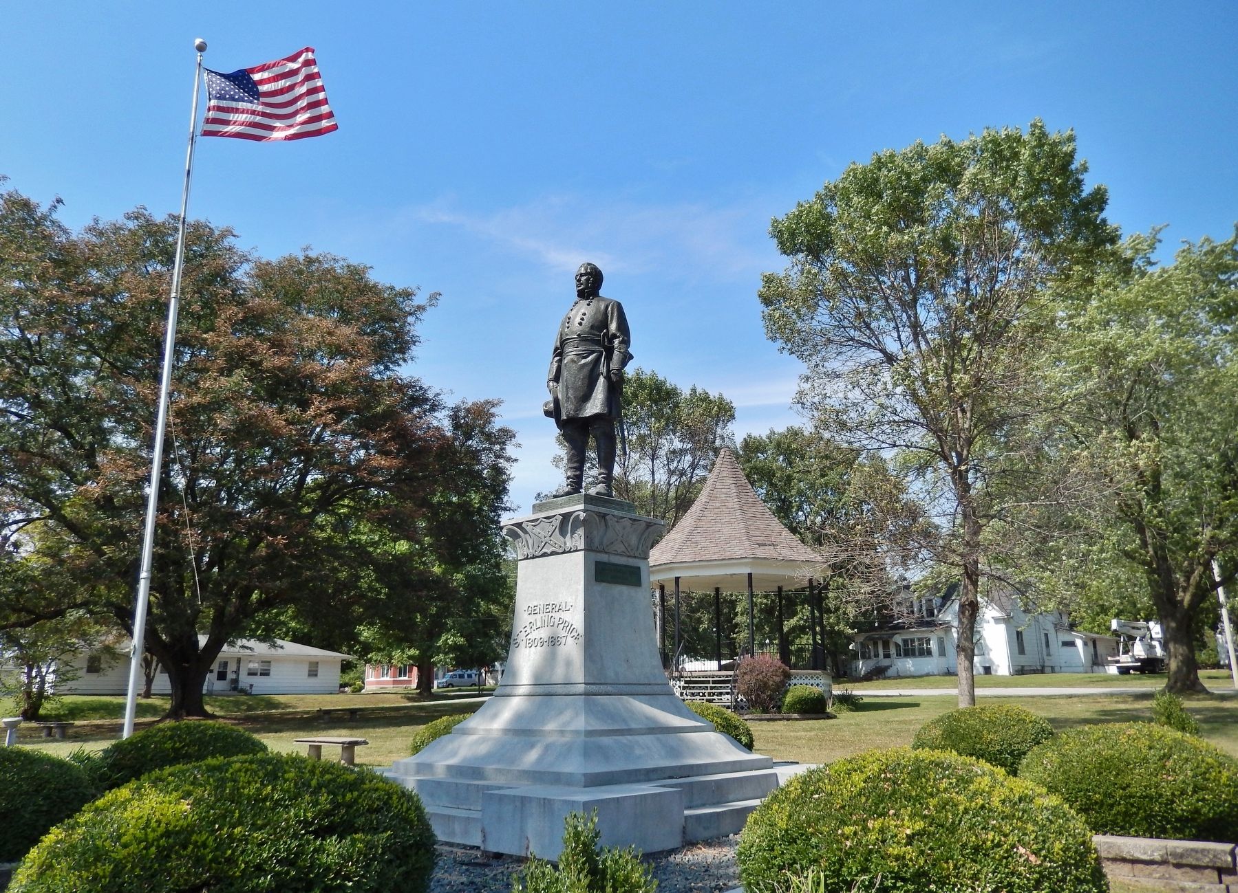 General Sterling Price Monument (<i>Price Park in background</i>) image. Click for full size.